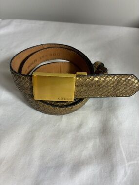 Guess Womens belt Sz Medium genuine leather gold snake print textured